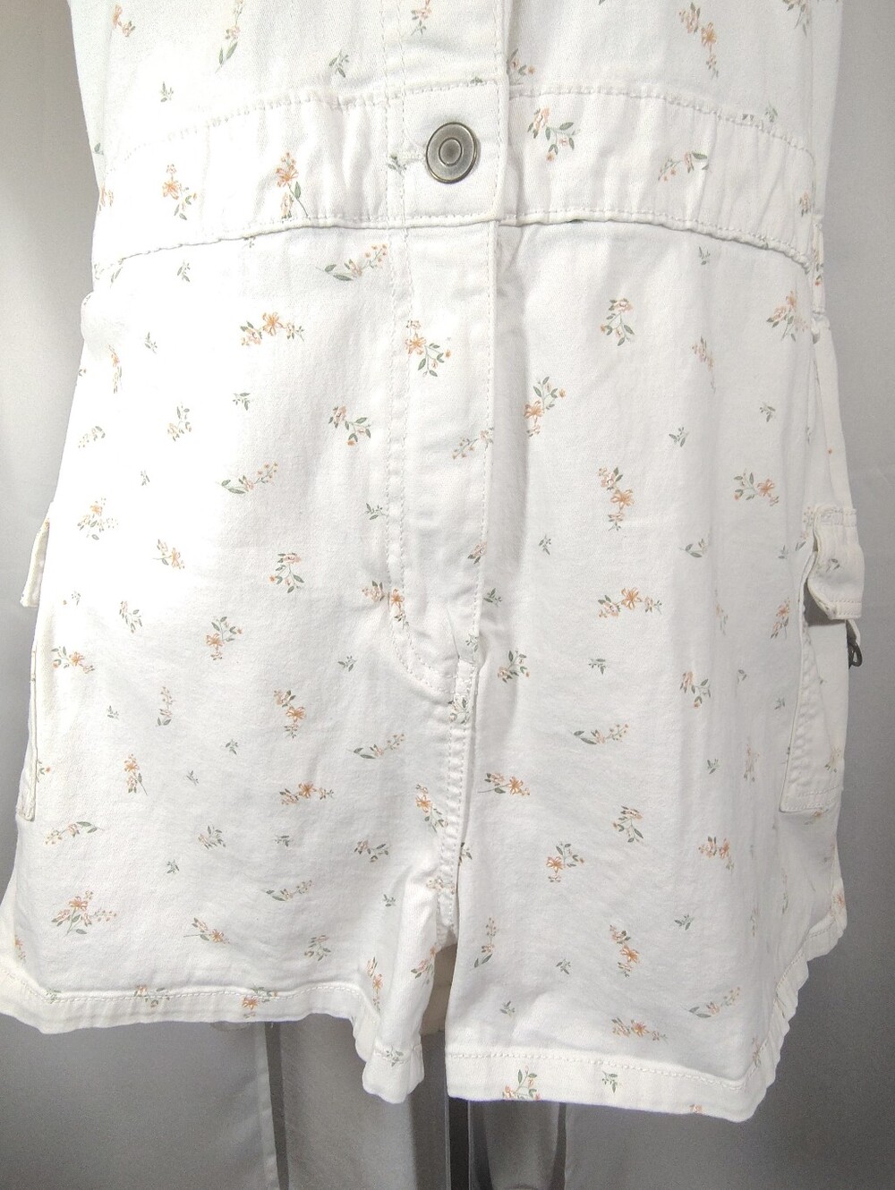 J Crew Romper, Women, Denim White Peach/Green Floral, BttnUp, Collar, Pockets, L - Picture 4 of 14